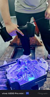 INSVISION AlphaScan 3D scanner scanning sheet metal part 2