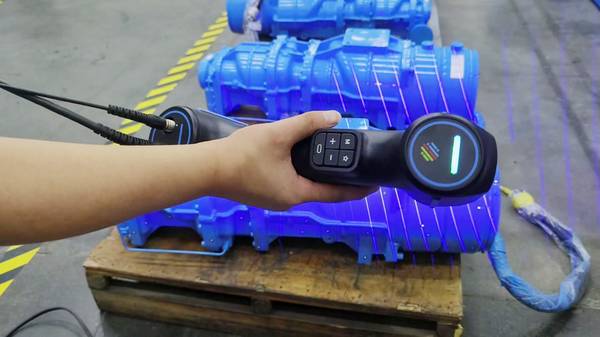 INSVISION AlphaScan Scanning an air compressor